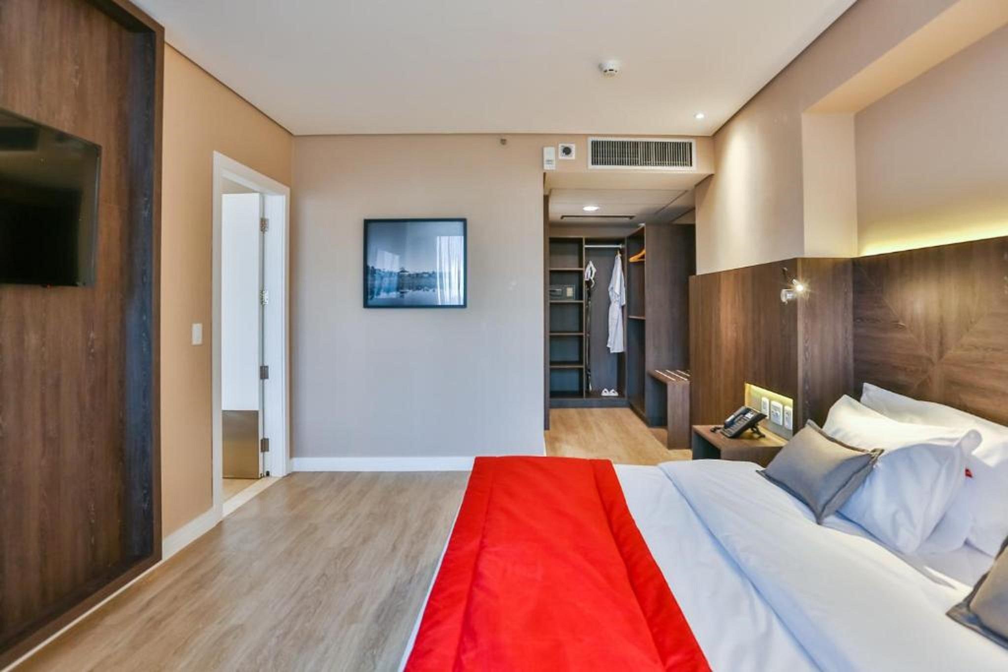 Transamerica Collection Гояния Екстериор снимка A room at the hotel